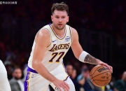 英雄联盟总决赛2025-骑士翻盘北京队，东契奇高光表现