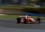 英雄联盟总决赛直播-绿军铁壁前，库里星火燎原