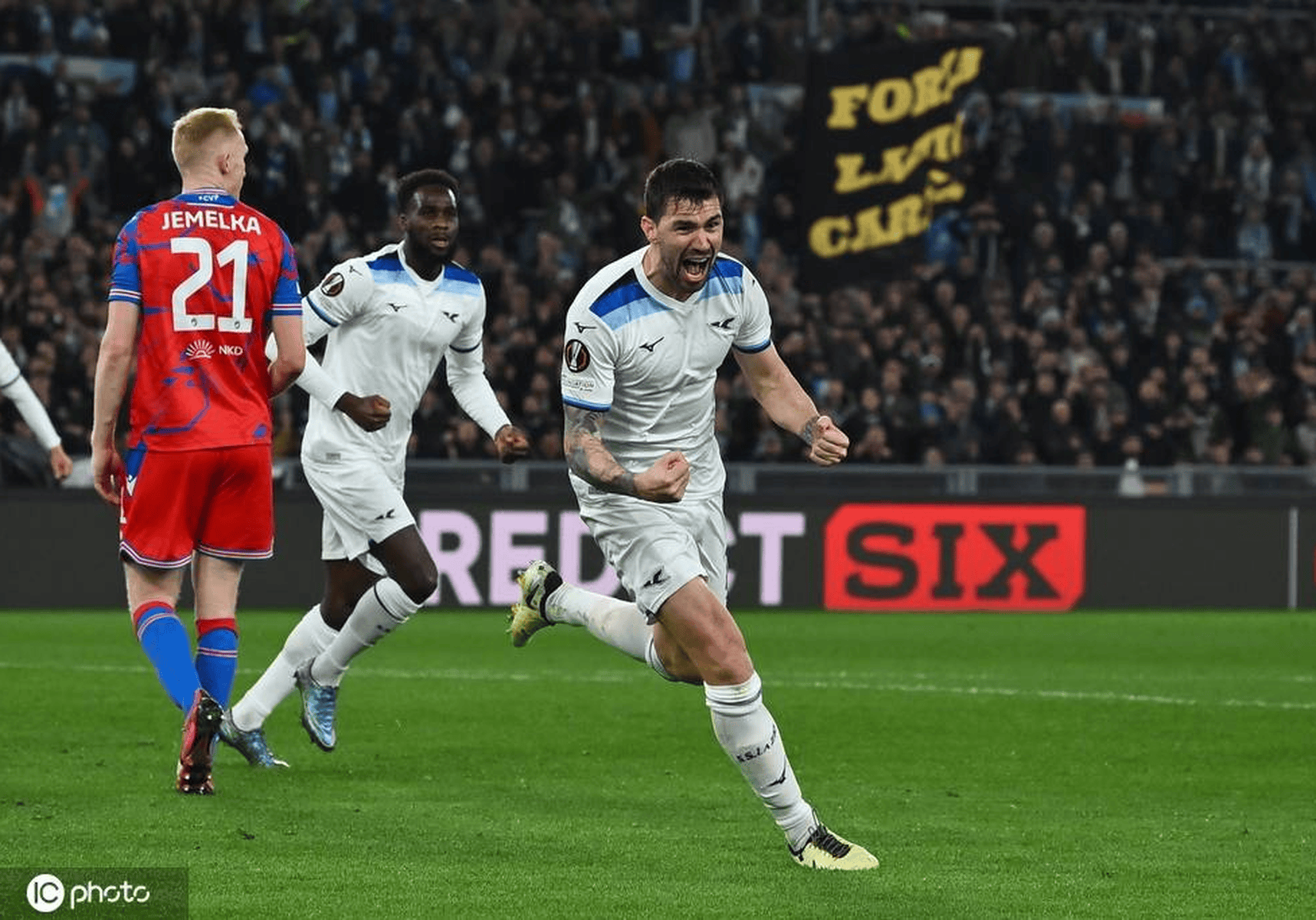 拉齐奥球员连续两战破门,助球队取胜 拉齐奥球员连续两战破门,助球队取胜