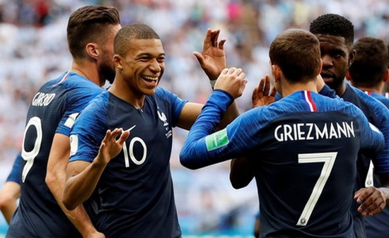 德国队备战对决法国，争取胜利