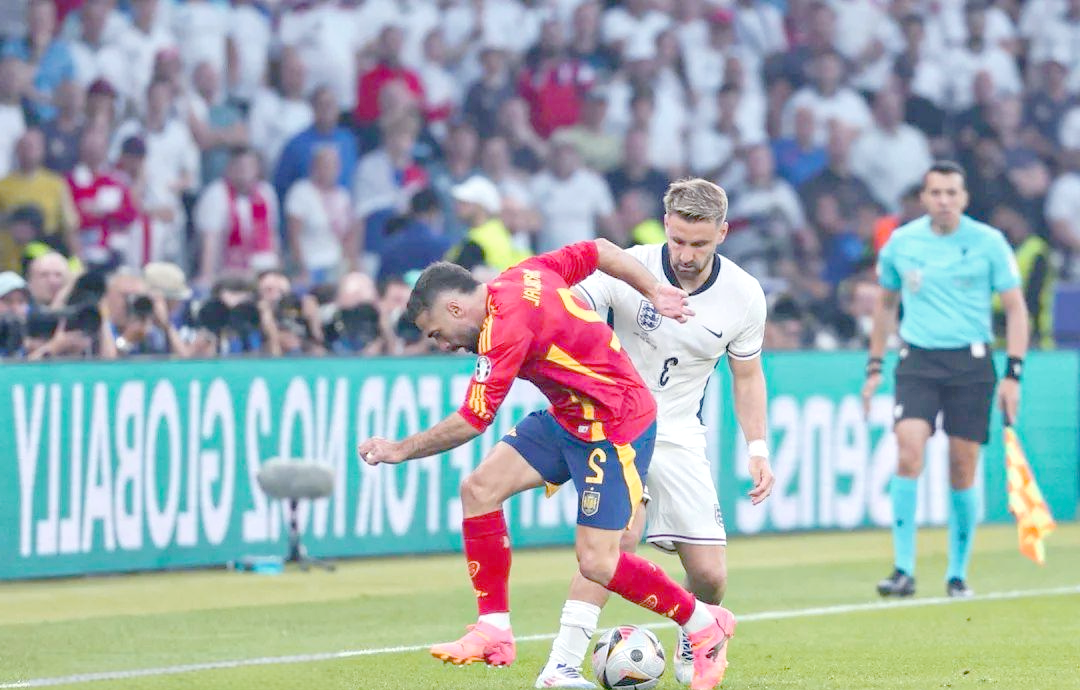 西班牙队：备战欧洲杯资格赛，冲刺胜利之路的简单介绍