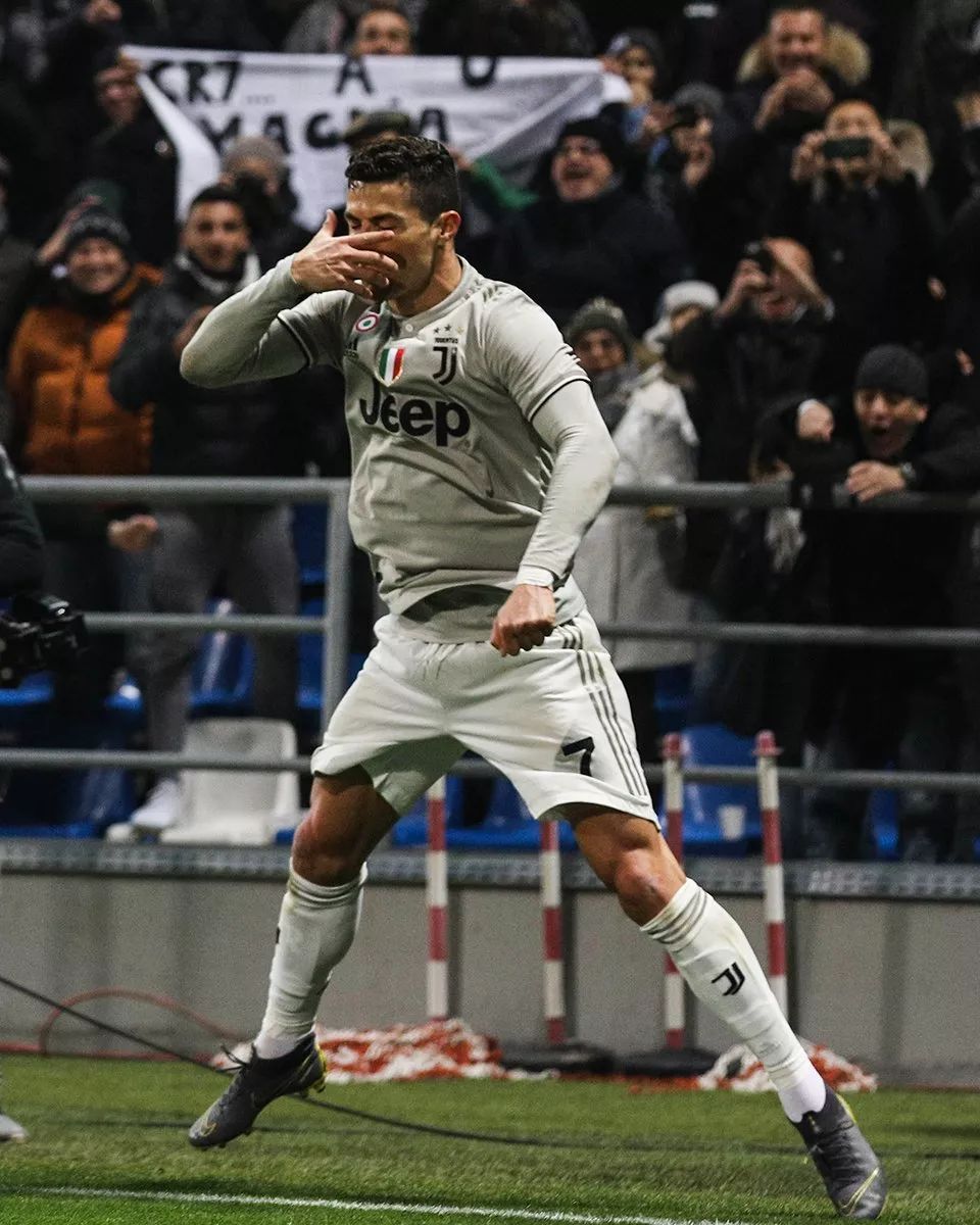 卡利亚里全员备战，冲击胜利