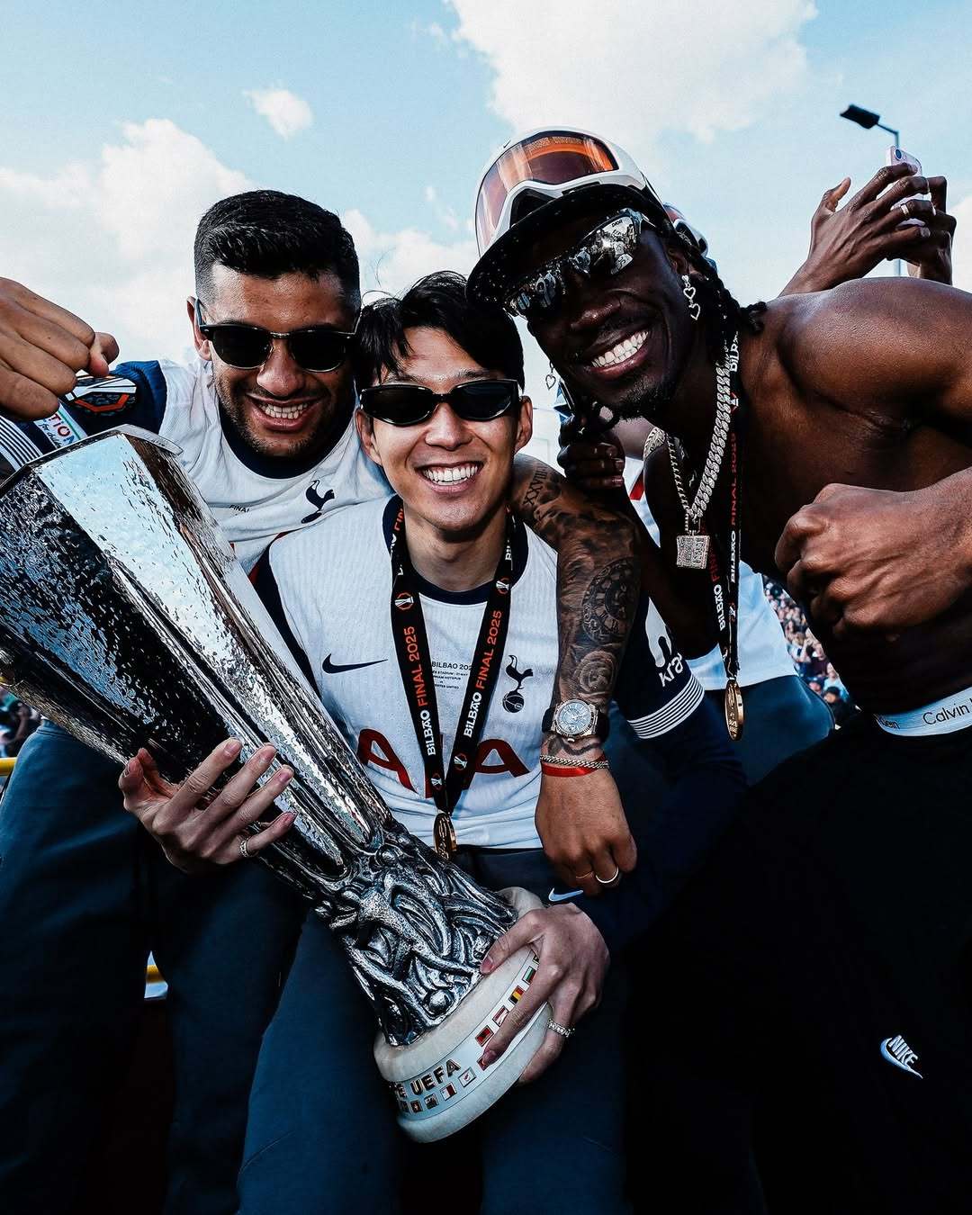 包含欧联赛事掀起狂潮，球队实力较量路漫漫！的词条