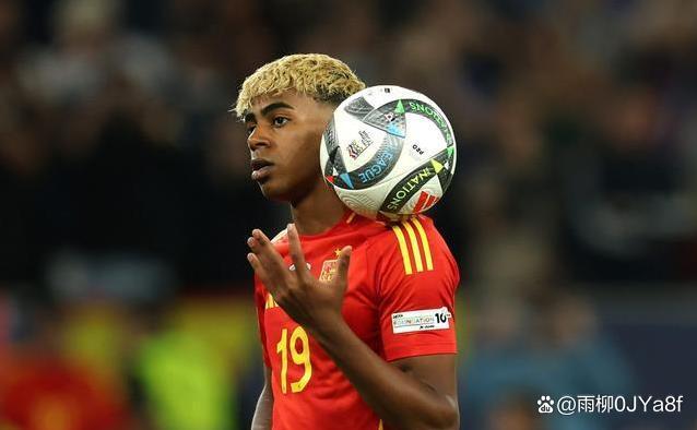 包含非洲实力明星球员大放异彩为球队贡献力量的词条