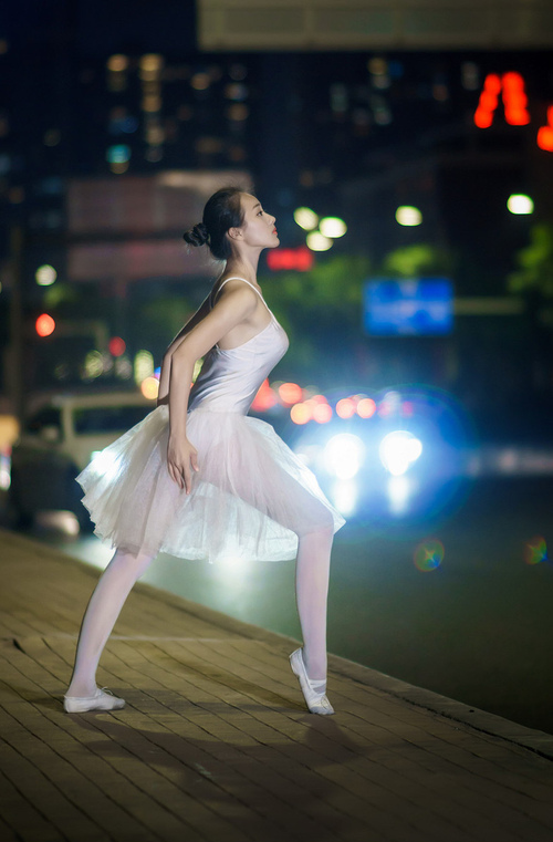 非洲杯的冷门与NBA的狂欢,当内马尔在篮球场梅开二度